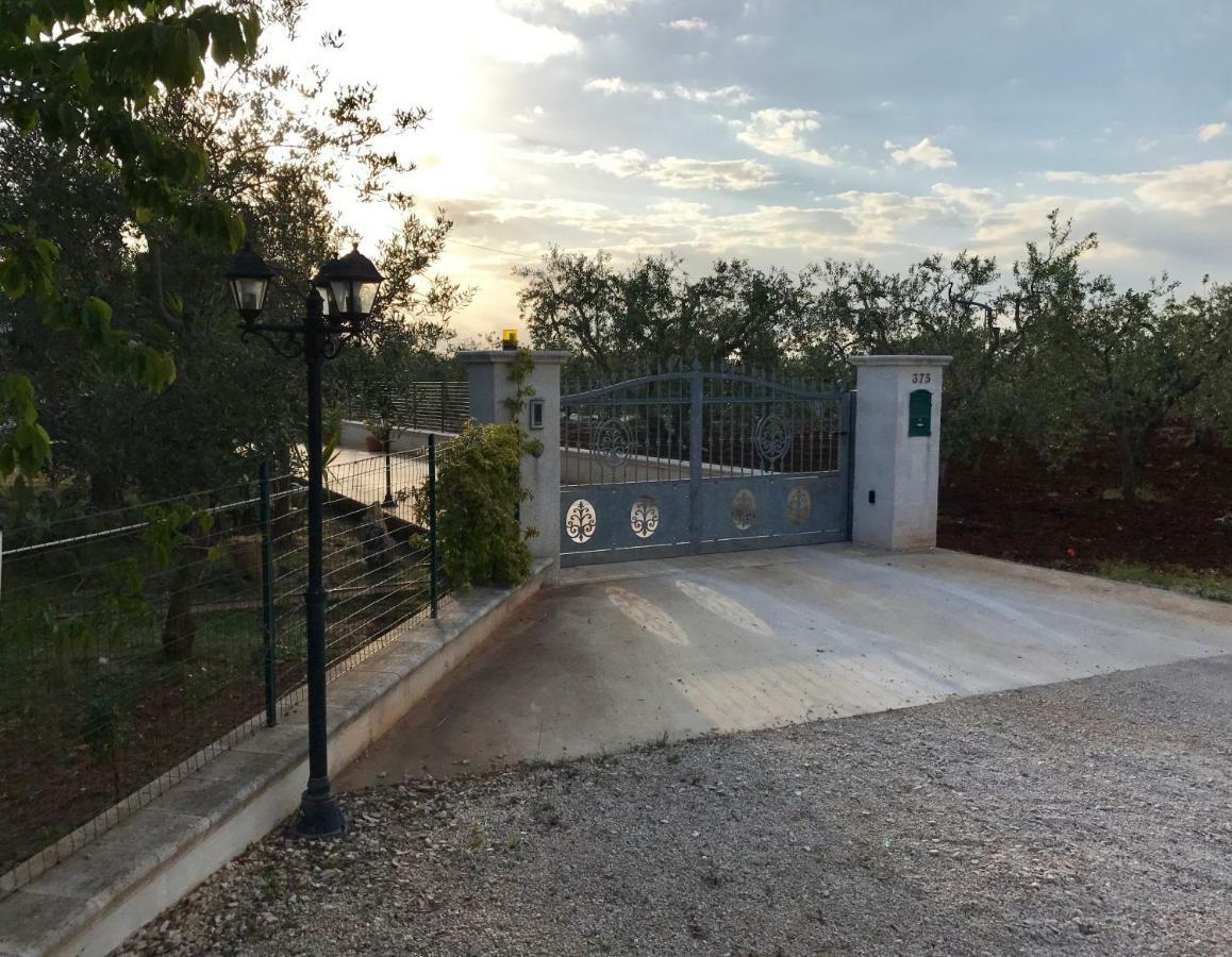因帕拉Il Trullo Di Giulietta住宿加早餐旅馆 外观 照片